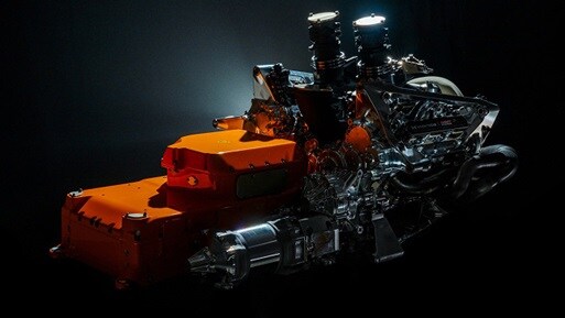 由Honda與Aston Martin Aramco Formula One™ Team合作提供動力引擎。