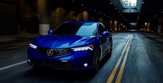 Apex Blue Pearl色2023 Integra的3/4前方視角 Apex Blue Pearl色2023 Integra的3/4前方視角