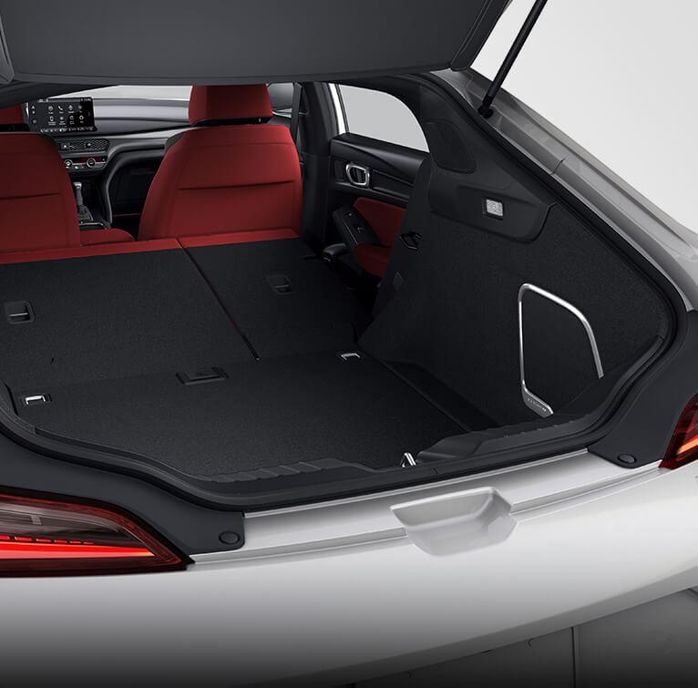 2025 Acura INTEGRA配備行李空間（60/40座椅下折）