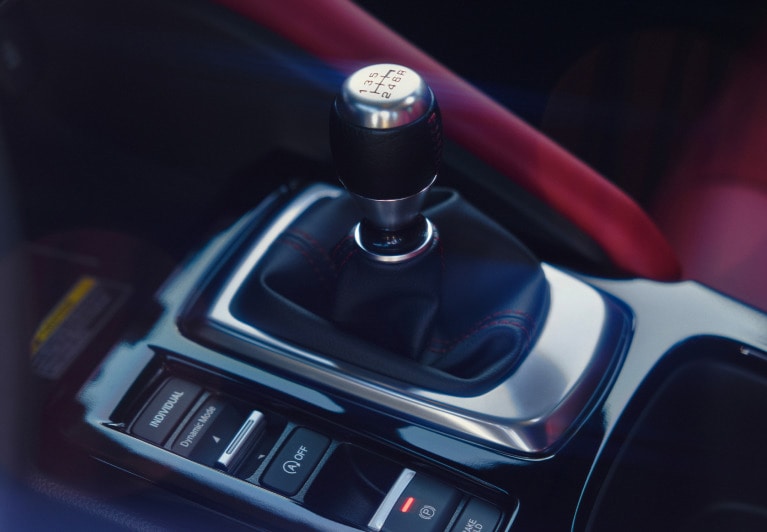 2026 Acura Integra配備六速手排。