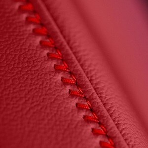 2026 Acura Integra紅色縫線細節。 2026 Acura Integra紅色縫線細節。