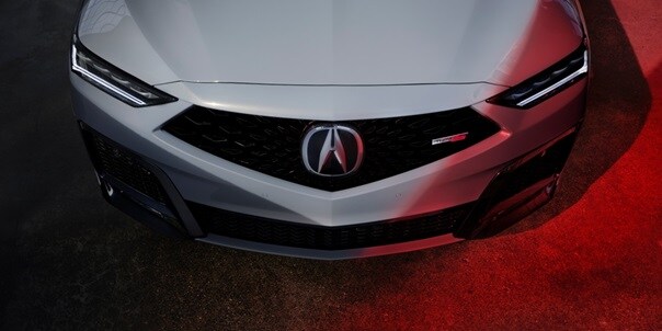 Urban Gray Pearl色2026 Acura MDX Type S先進車型的前方視角 Urban Gray Pearl色2026 Acura MDX Type S先進車型的前方視角