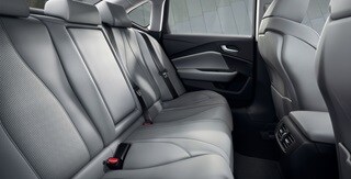 TLX 2022搭載科技組合與Graystone色內裝 TLX 2022搭載科技組合與Graystone色內裝