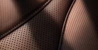 TLX 2022中的TLX皮革鑲邊內裝 TLX 2022中的TLX皮革鑲邊內裝