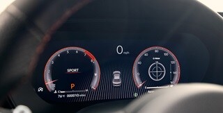 2025 Acura TLX A-Spec組合和紅色內飾,配備12.3吋Precision Cockpit™數位儀表組。 2025 Acura TLX A-Spec組合和紅色內飾,配備12.3吋Precision Cockpit™數位儀表組。