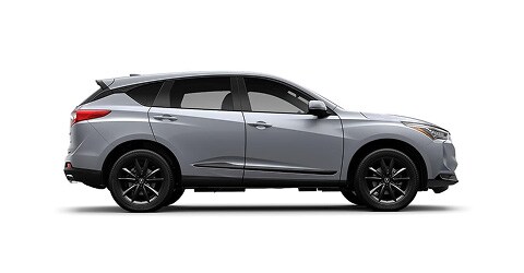 展示車款為Solar Silver Metallic色Acura 2026 RDX，側面視角（頂級高跑車型跨類型SUV）。